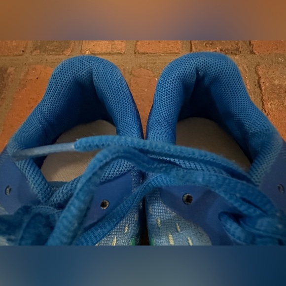 Under Armour Girls Charged Bandit 4 Athletic Running Gym Shoes Sneakers Ombre 6Y - Picture 14 of 16